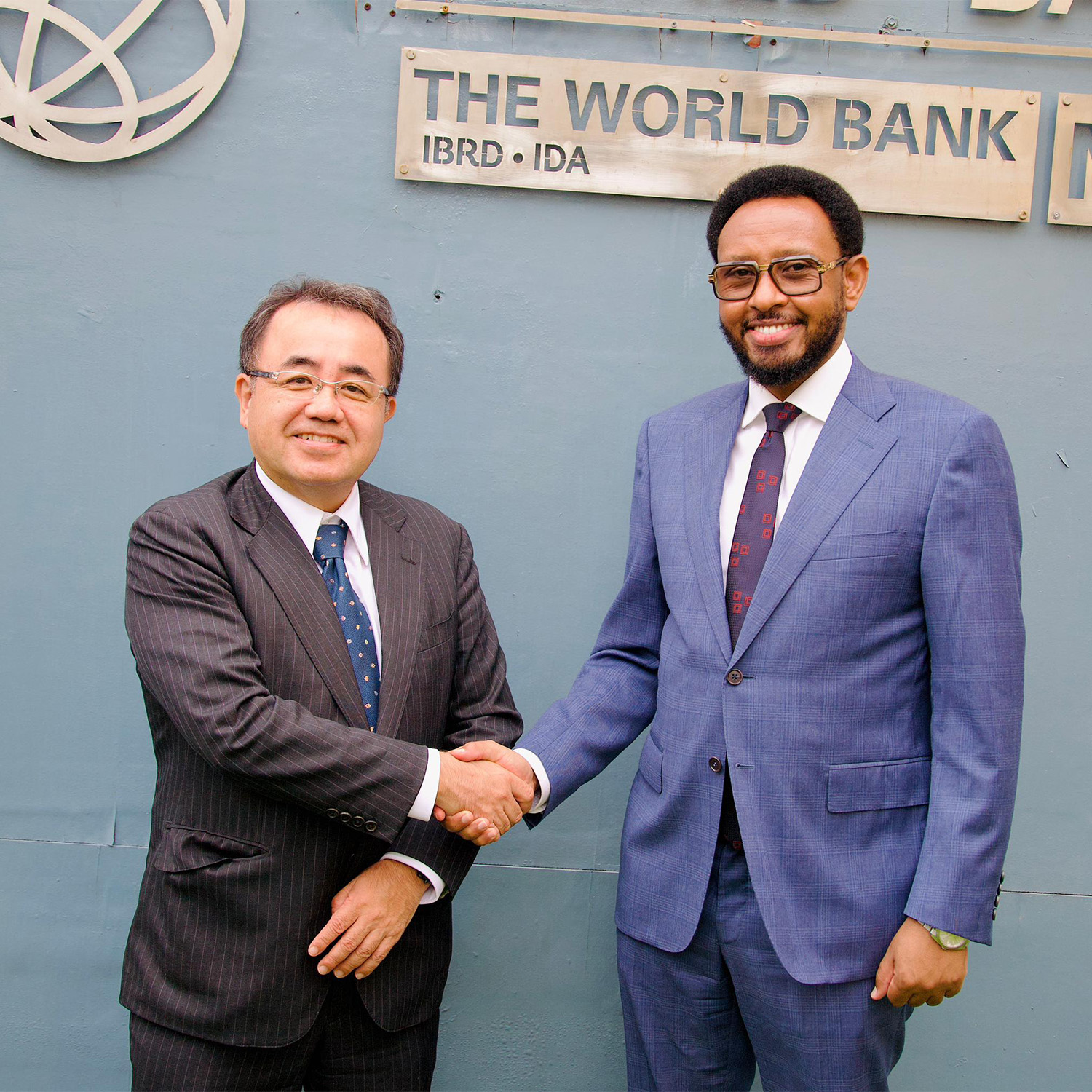 H.E. Bihi Iman Egeh, Minister of Finance, Federal Government of Somalia, and Hideki Matsunaga, Country Manager, World Bank Group, Somalia